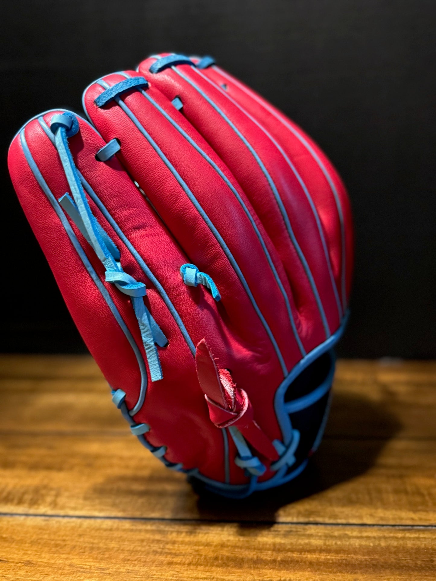 AG25  Light Blue/Red/Black I Web