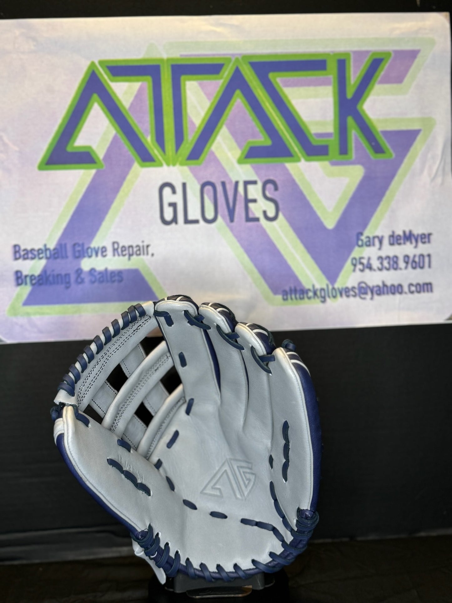 AG12 Gray/Navy Blue H Web